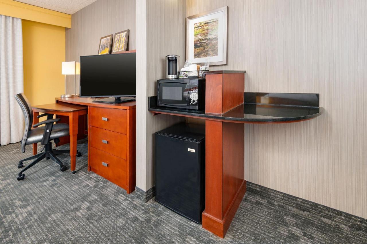 Courtyard Phoenix North / Happy Valley Екстериор снимка