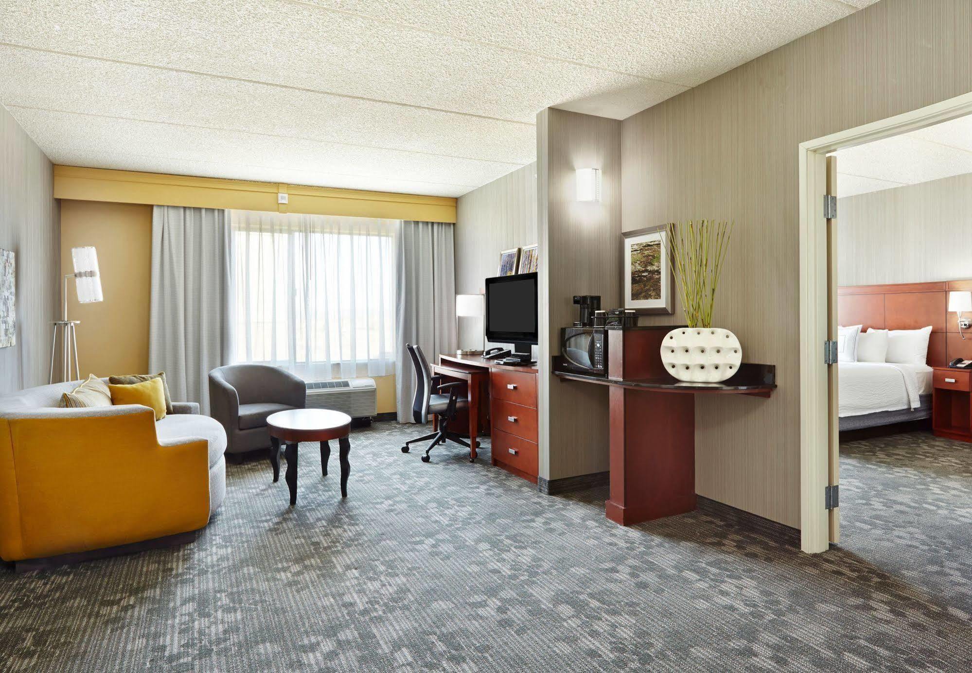 Courtyard Phoenix North / Happy Valley Екстериор снимка